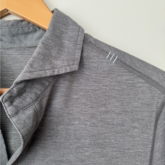 Lululemon - Evolution shirt - small - Picture 2 of 4